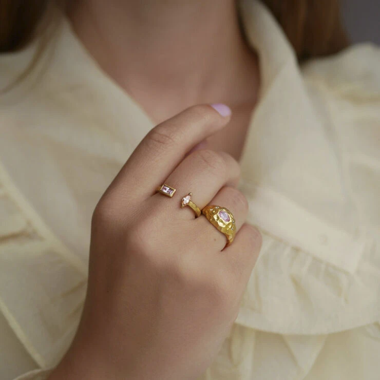 Ring, Isolde ENAMEL Copenhagen Ring, Isolde -Pernille Corydon Butik 1024x1024 b6543b5627f5e42230570e15e67217be