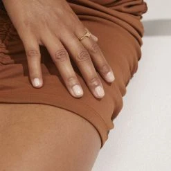 Pilgrim BREATHE Recycled Crystal Ring Gold-plated -Pernille Corydon Butik 5700560096110 m2